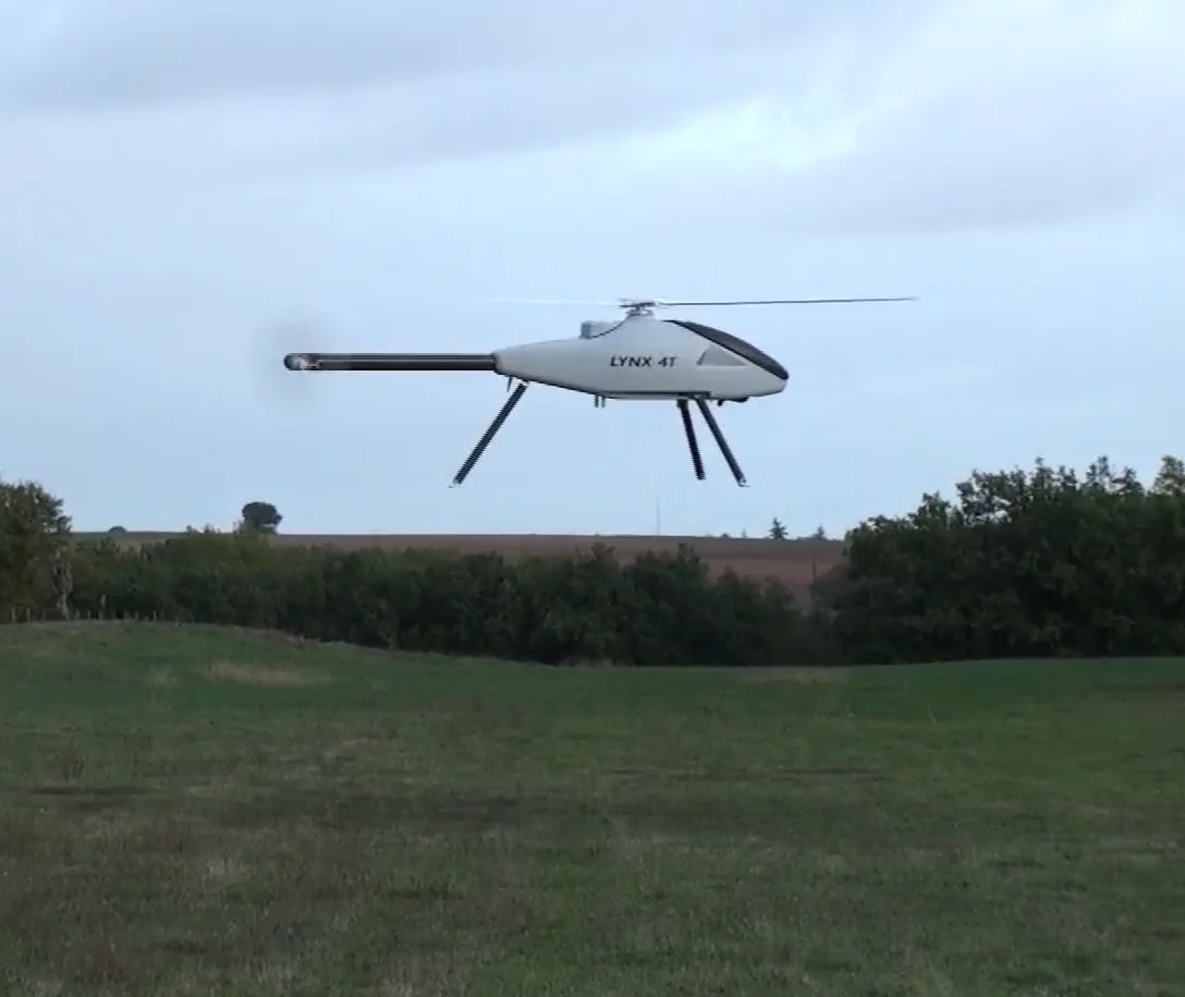 Image représentant le drone Lynx 4T en vol.